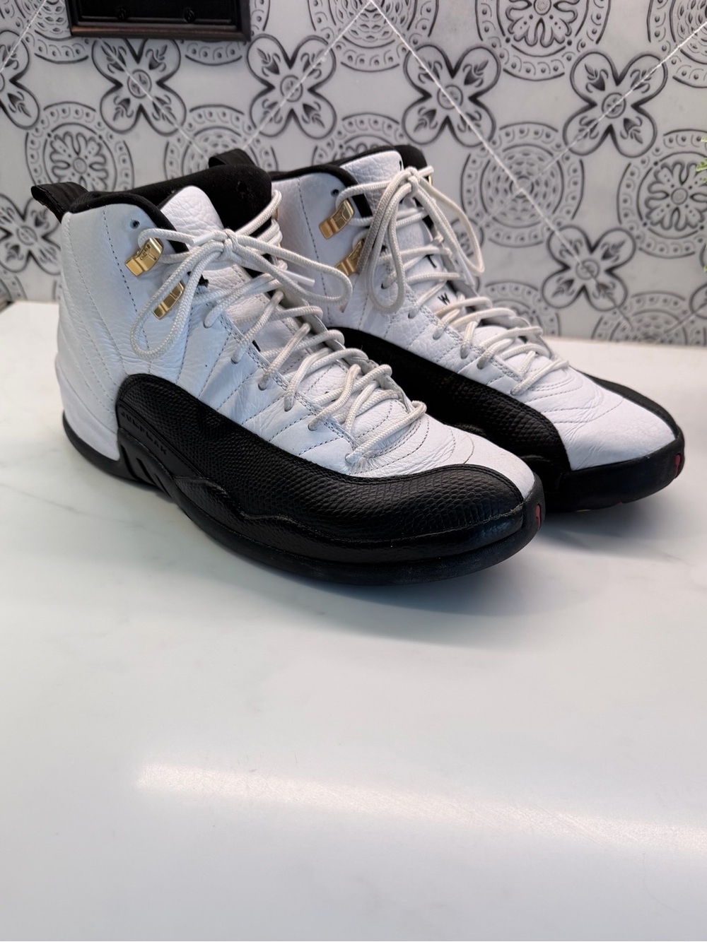 Jordan 12 Retro “taxis”